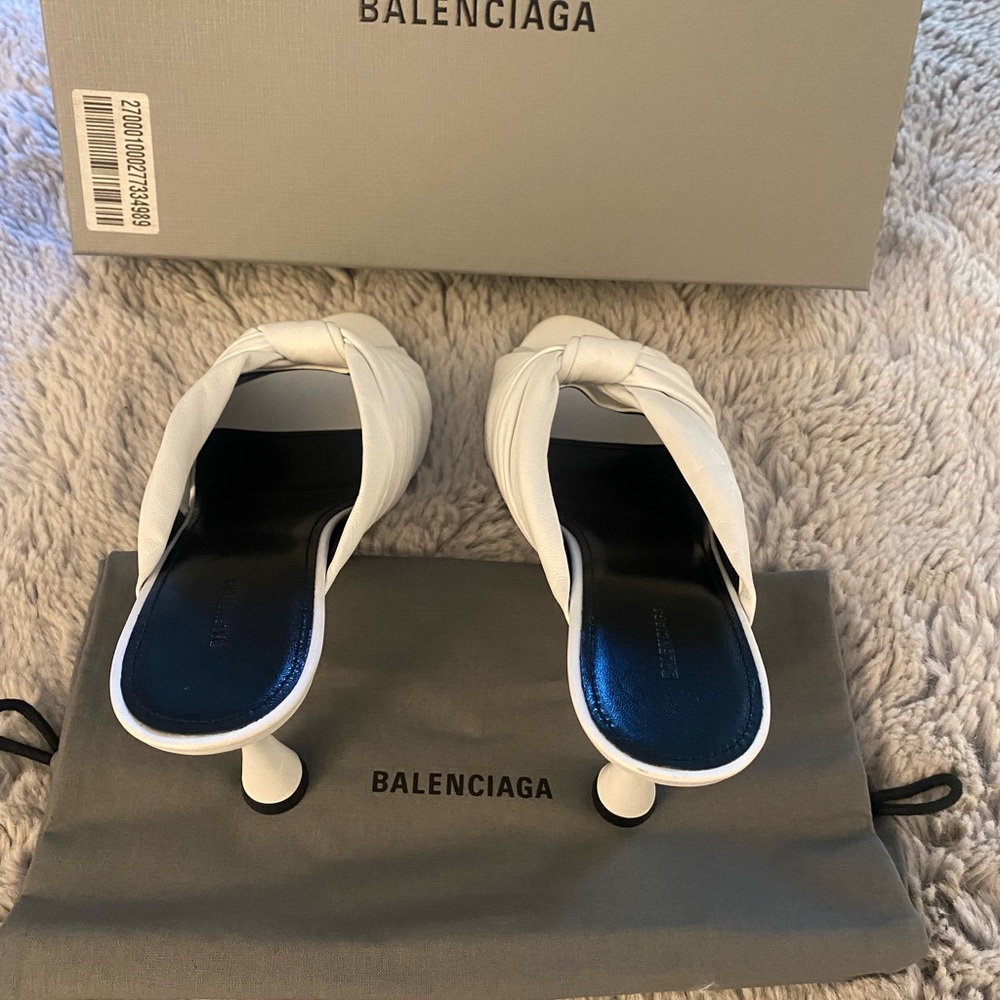 Balenciaga Drapy Sandal - Picture 4 of 5